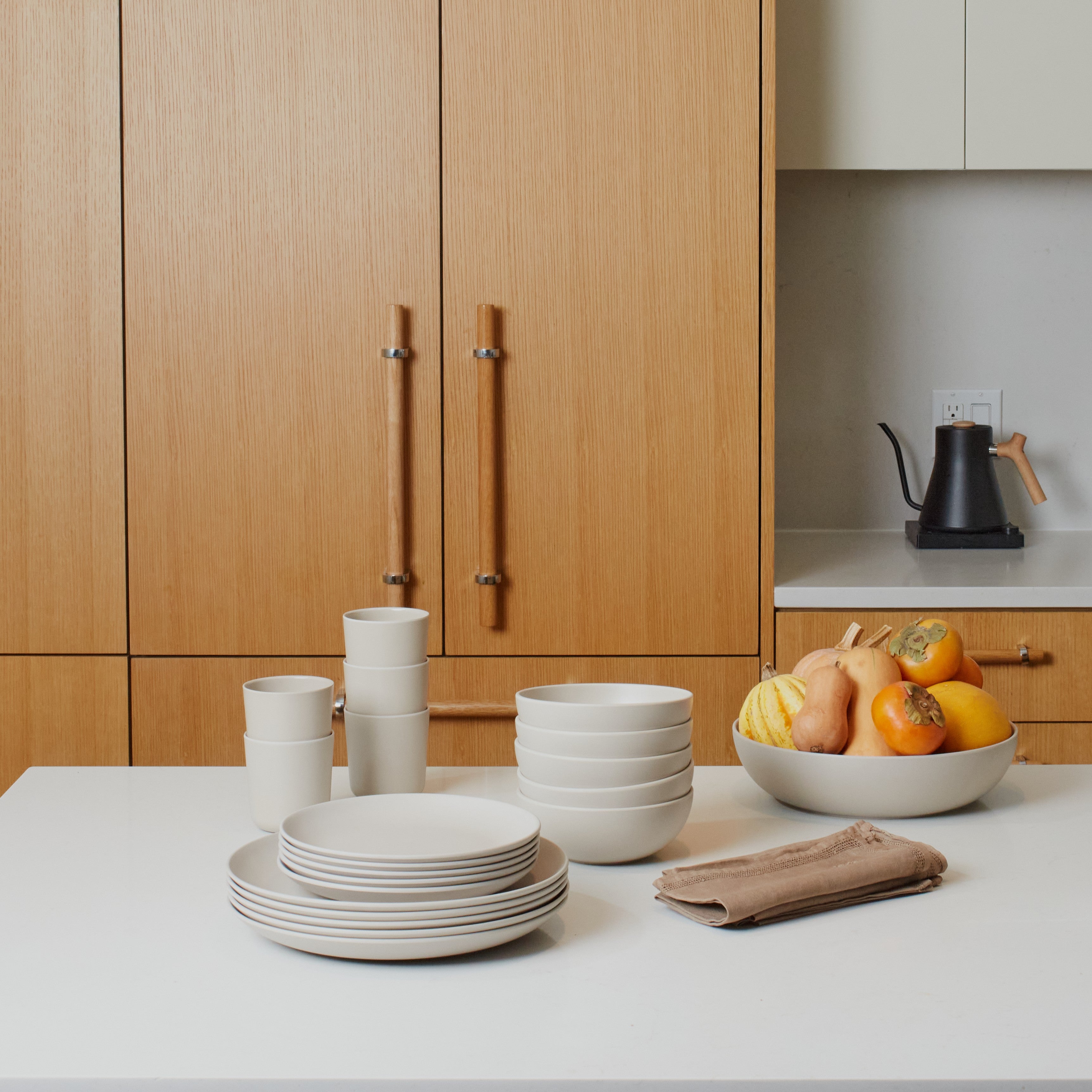 Everyday Basics Round Set - Off White