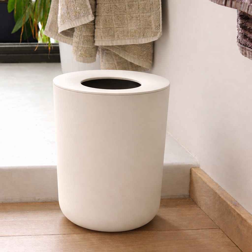 Bathroom Bin 4.5 L - Off White