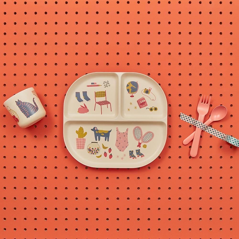 Illustrated Bamboo Kid Dinner Set #color_Coral