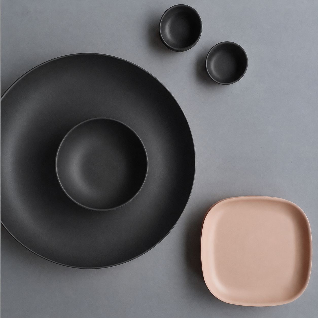 Small Pinch Bowls - Set of 4 #color_Black