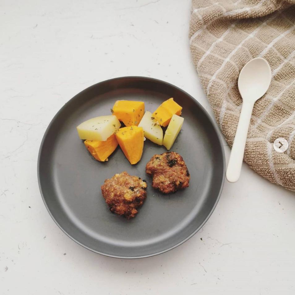 Kids Plate - Set of 4 #color_Smoke