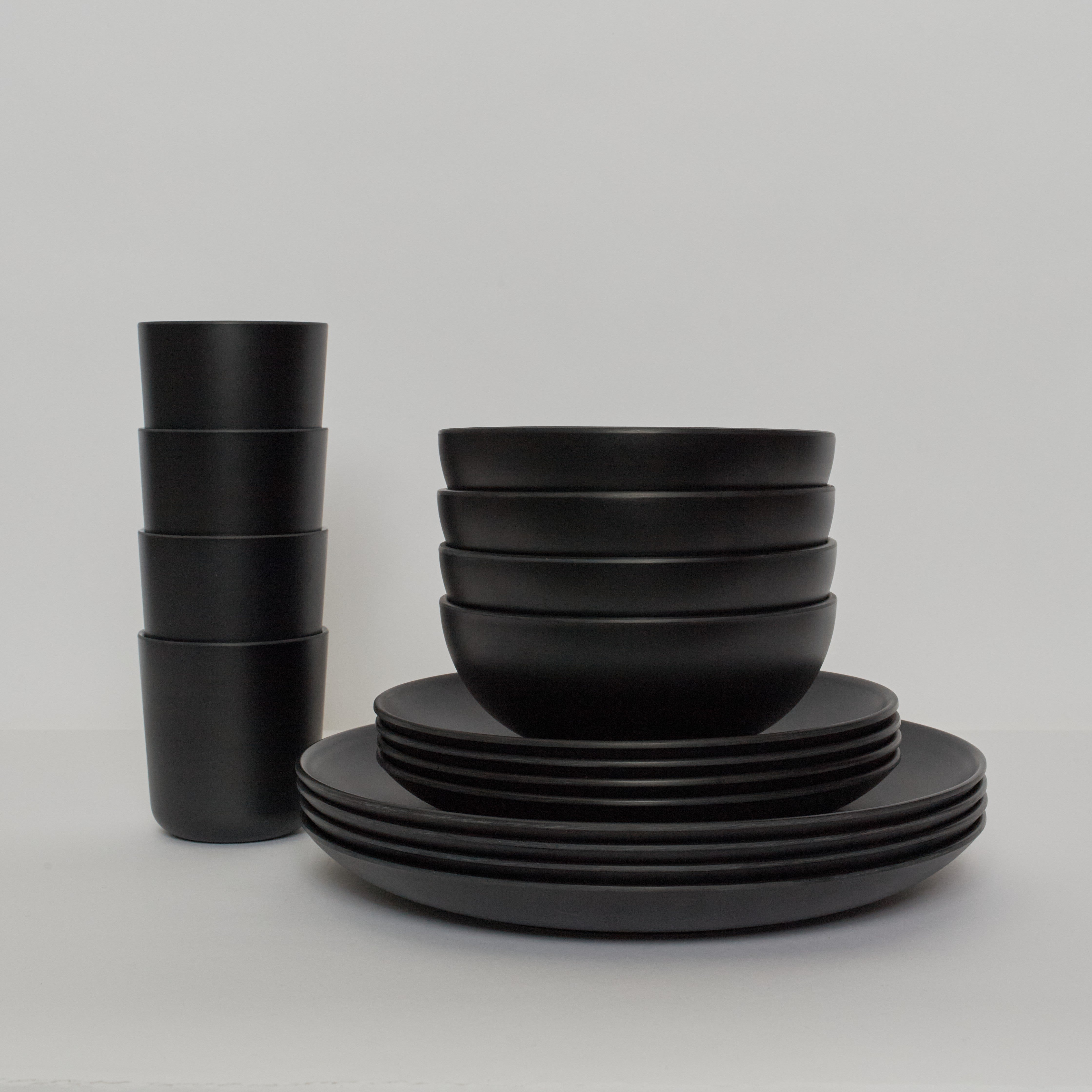 Everyday Basics Round Set - Black