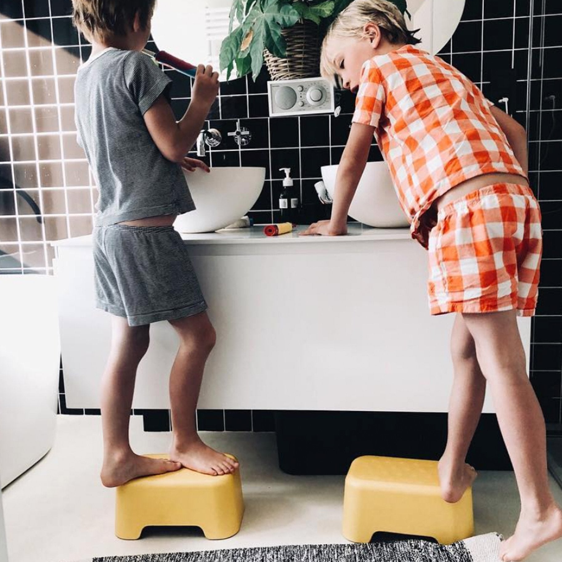 Kids Step Stool #color_Lemon