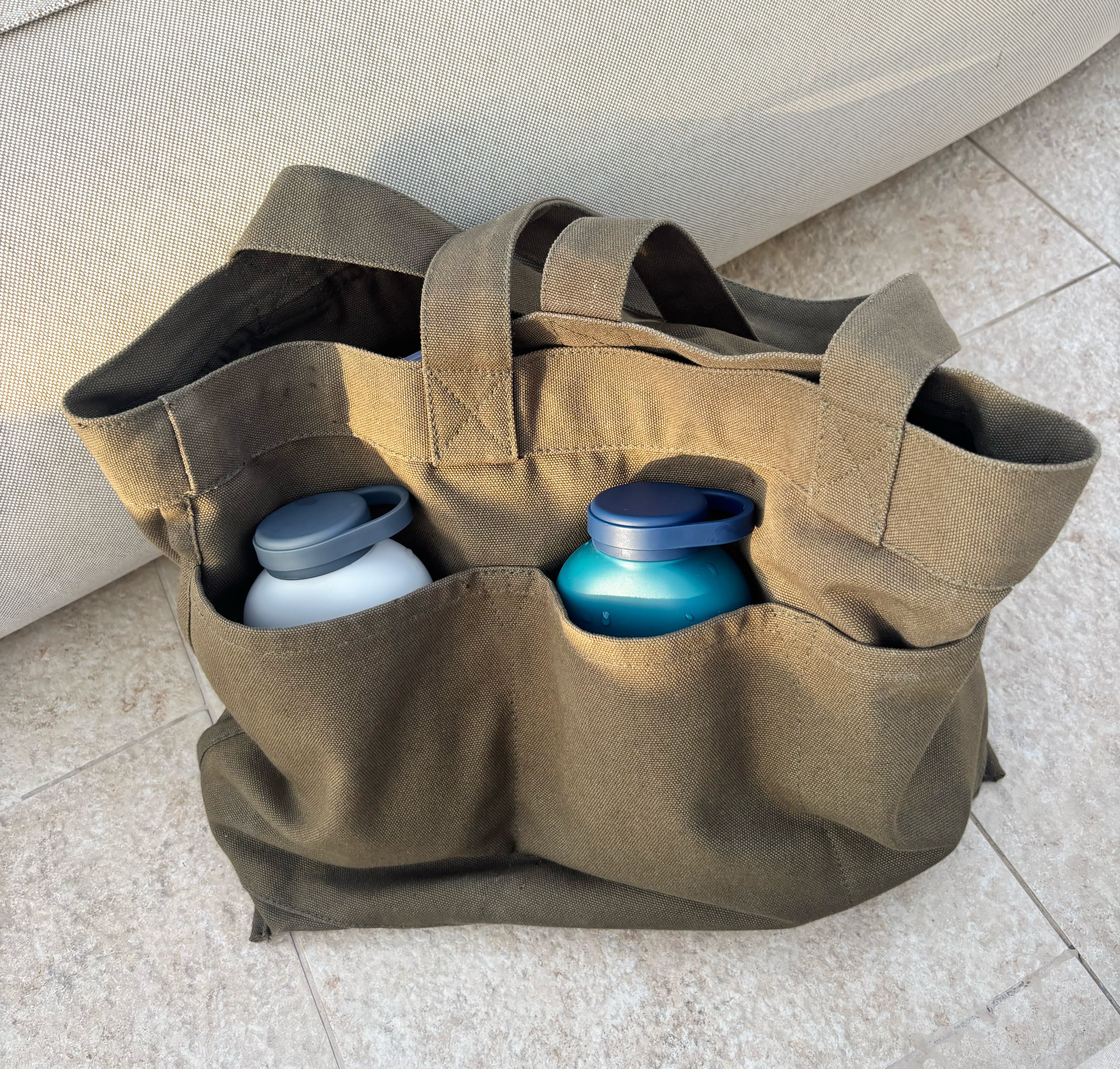 Slim Water Bottle 12 oz Blue Abyss / Midnight Blue