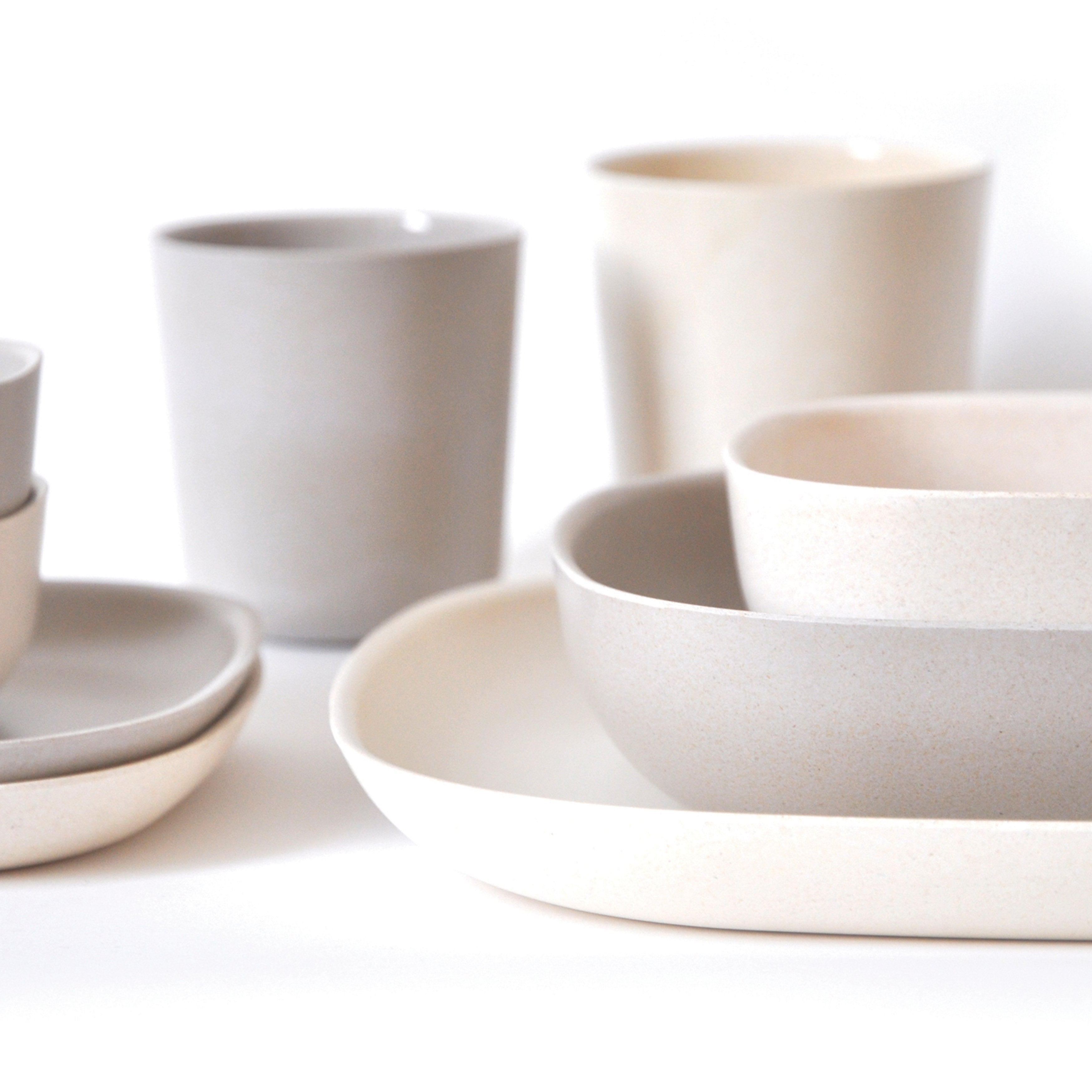 Round Medium Plate - Off White - Thumbnail 5